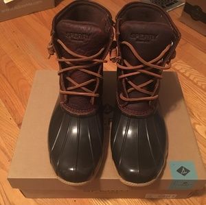 Saltwater duck boots